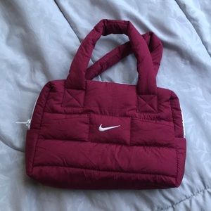Frankie Collective Vintage Rework Nike Puffer Bag